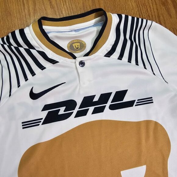 Nike Pumas UNAM 22 23 Jersey Home White Gold Blue Kids Size M DM2178-101 New - Picture 4 of 9
